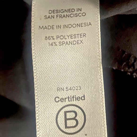 Athleta sutton jogger cargo pants - Picture 7 of 7